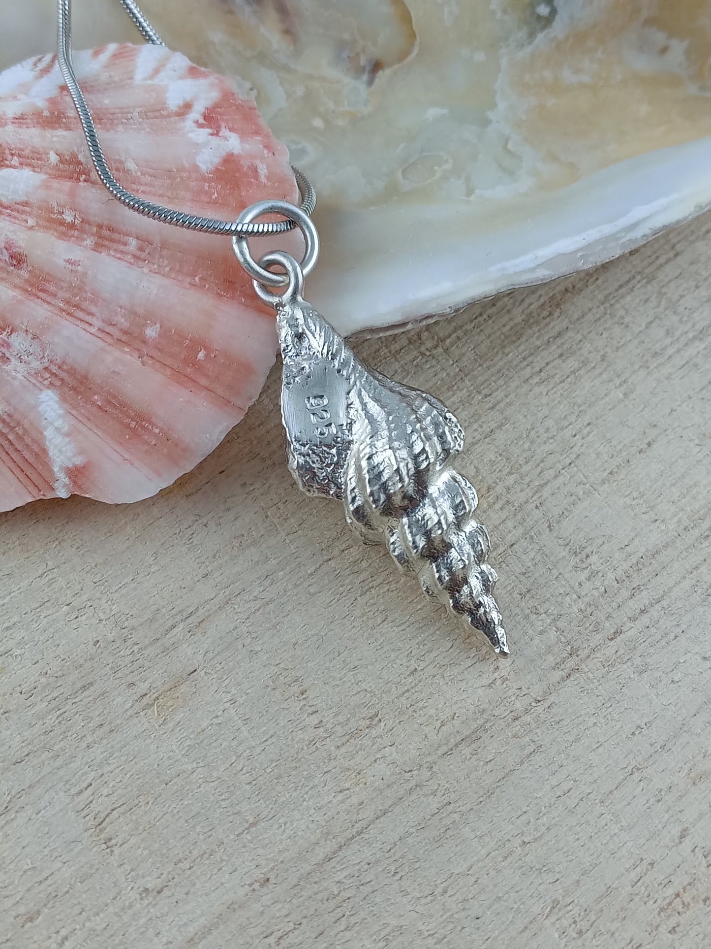 Schöne Kette mit Schnecke aus 925er Silber