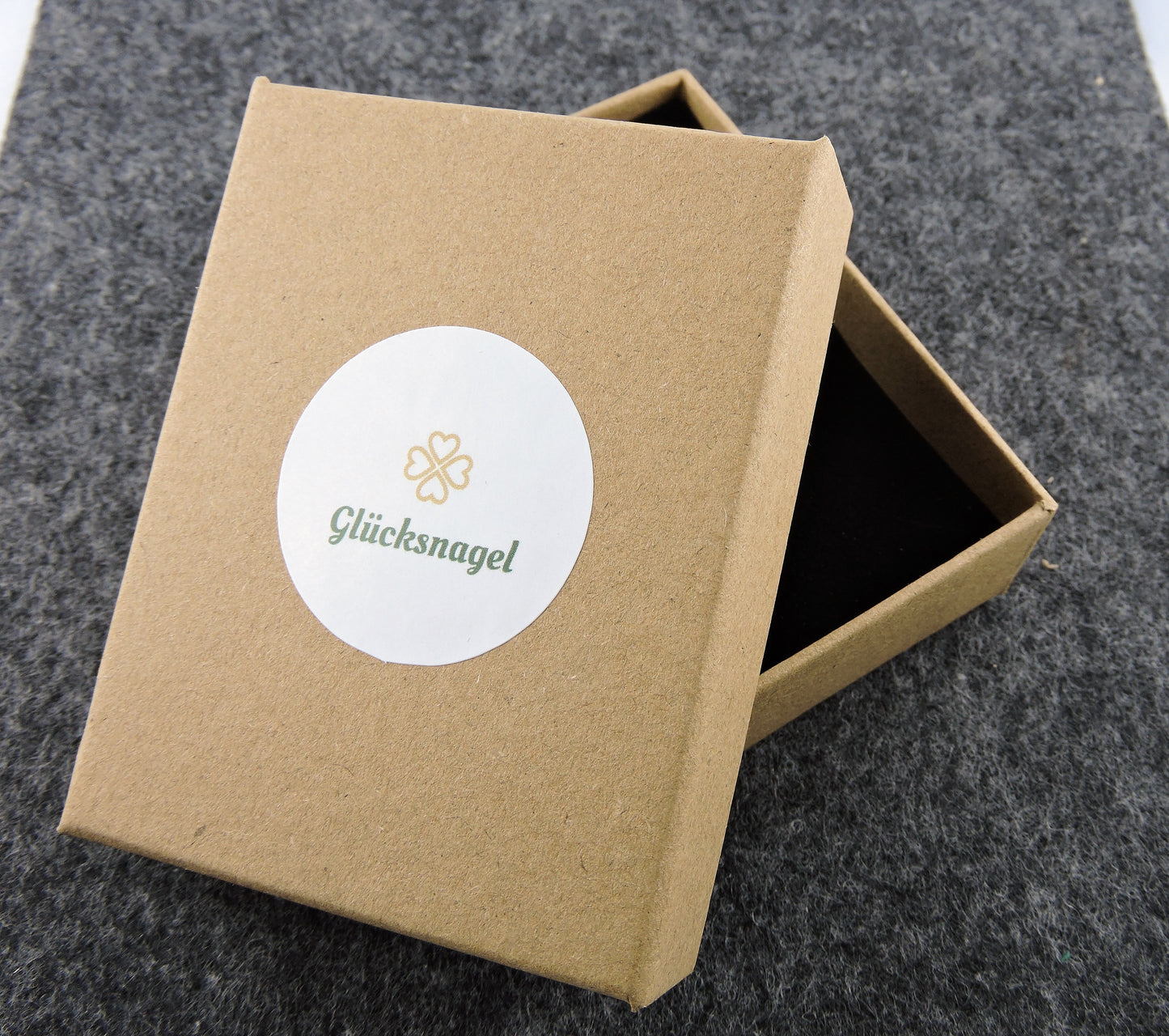 Anhänger "Flug um den Mond"