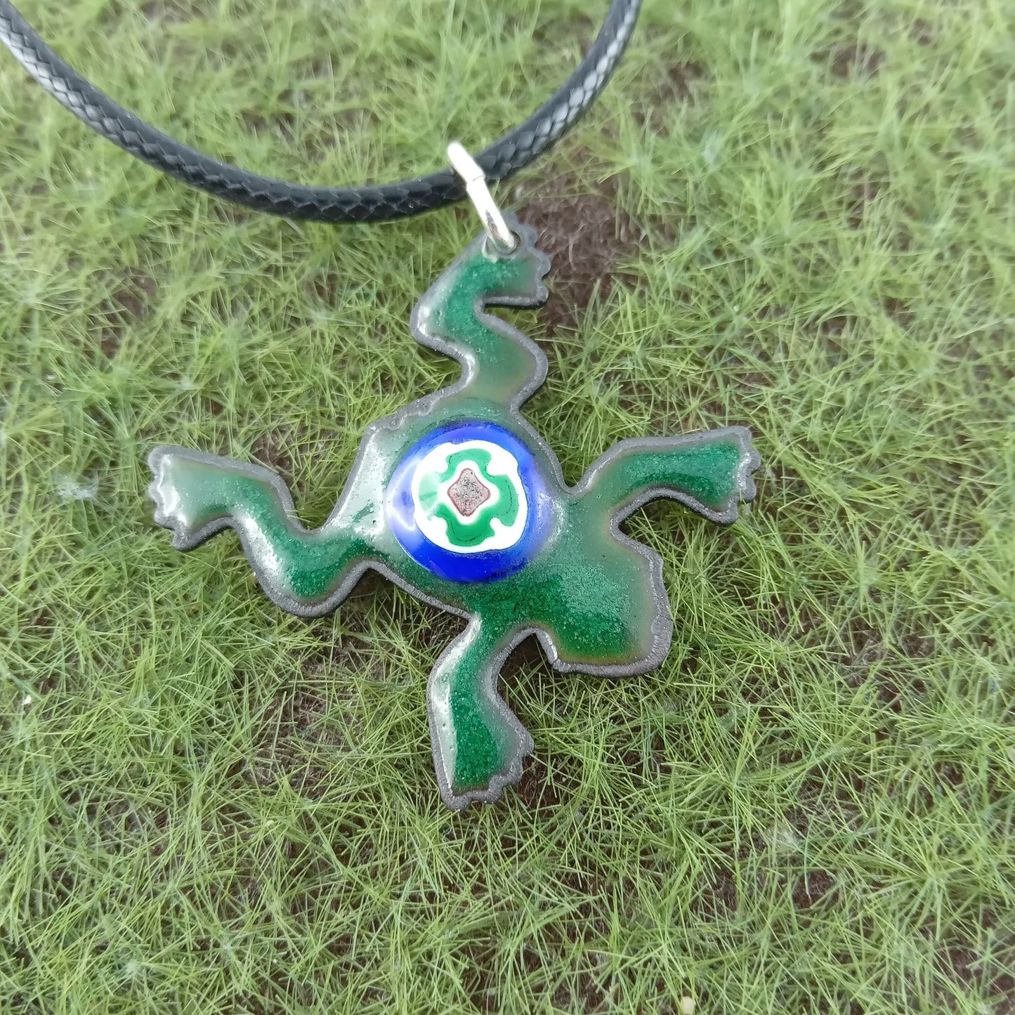 Pendant with enamel, frog pendant with chain