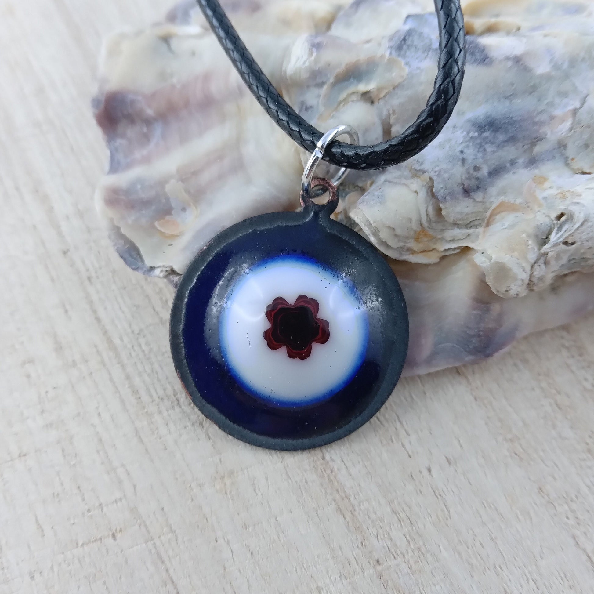 Pendant with enamel, round pendant with chain