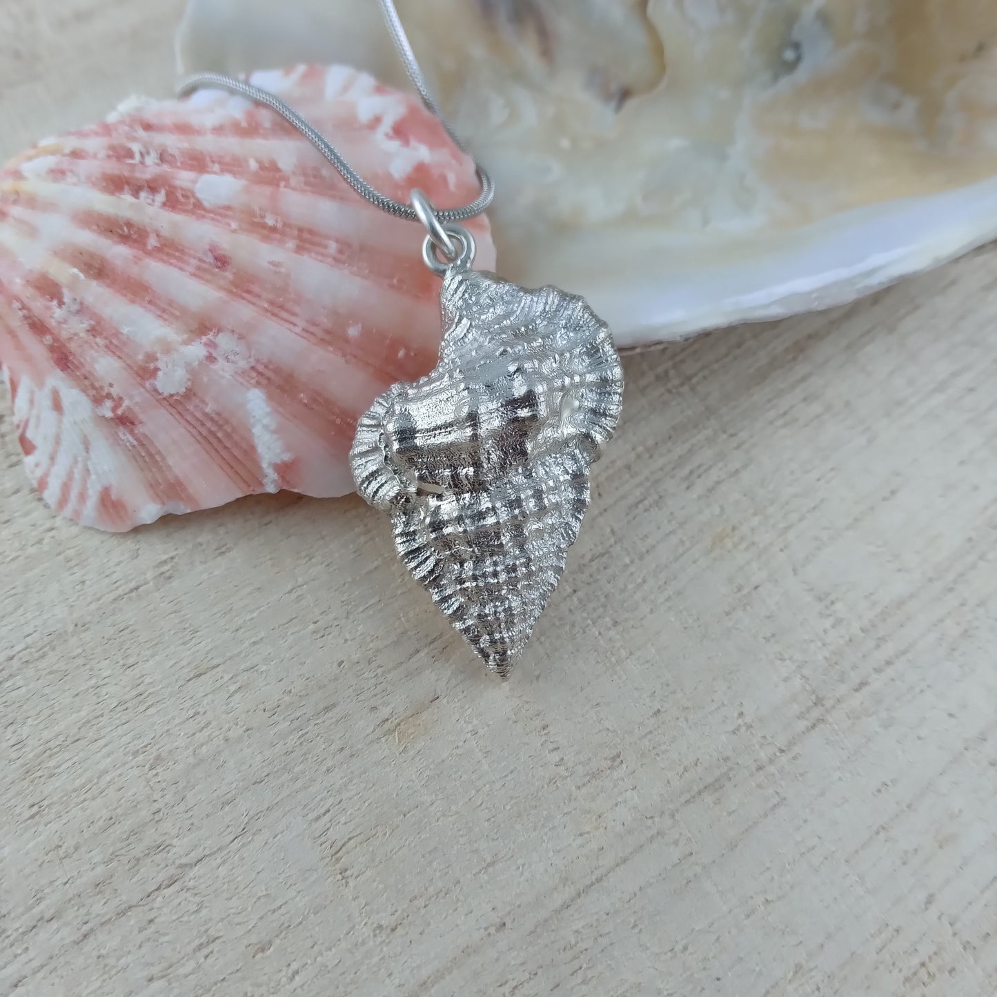 Schöne Kette mit Schnecke aus 925er Silber