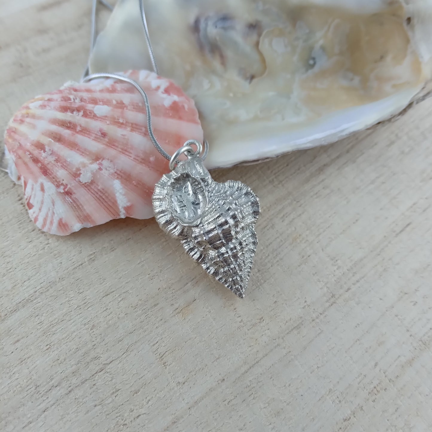 Schöne Kette mit Schnecke aus 925er Silber